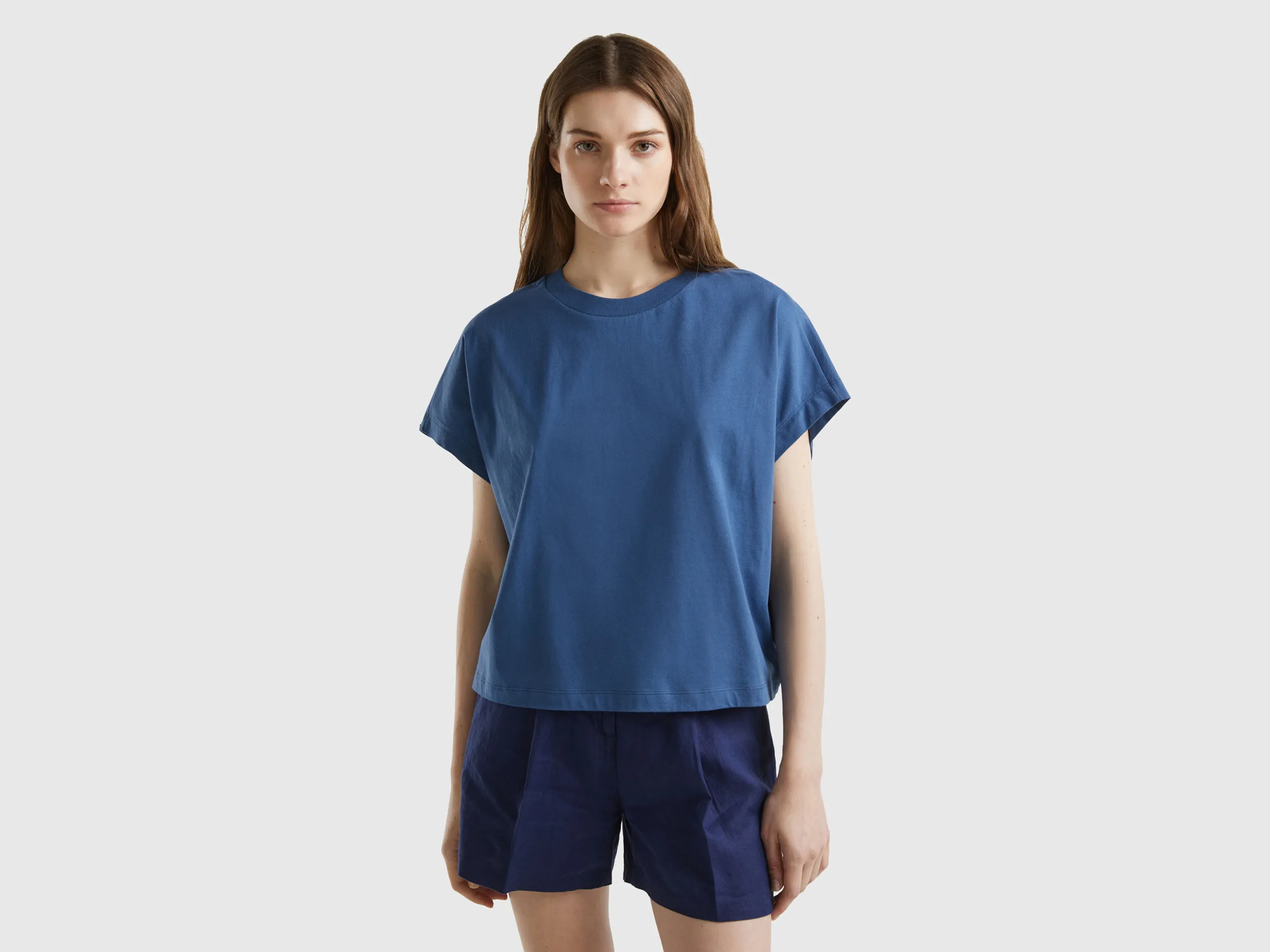 Camiseta con mangas kimono
