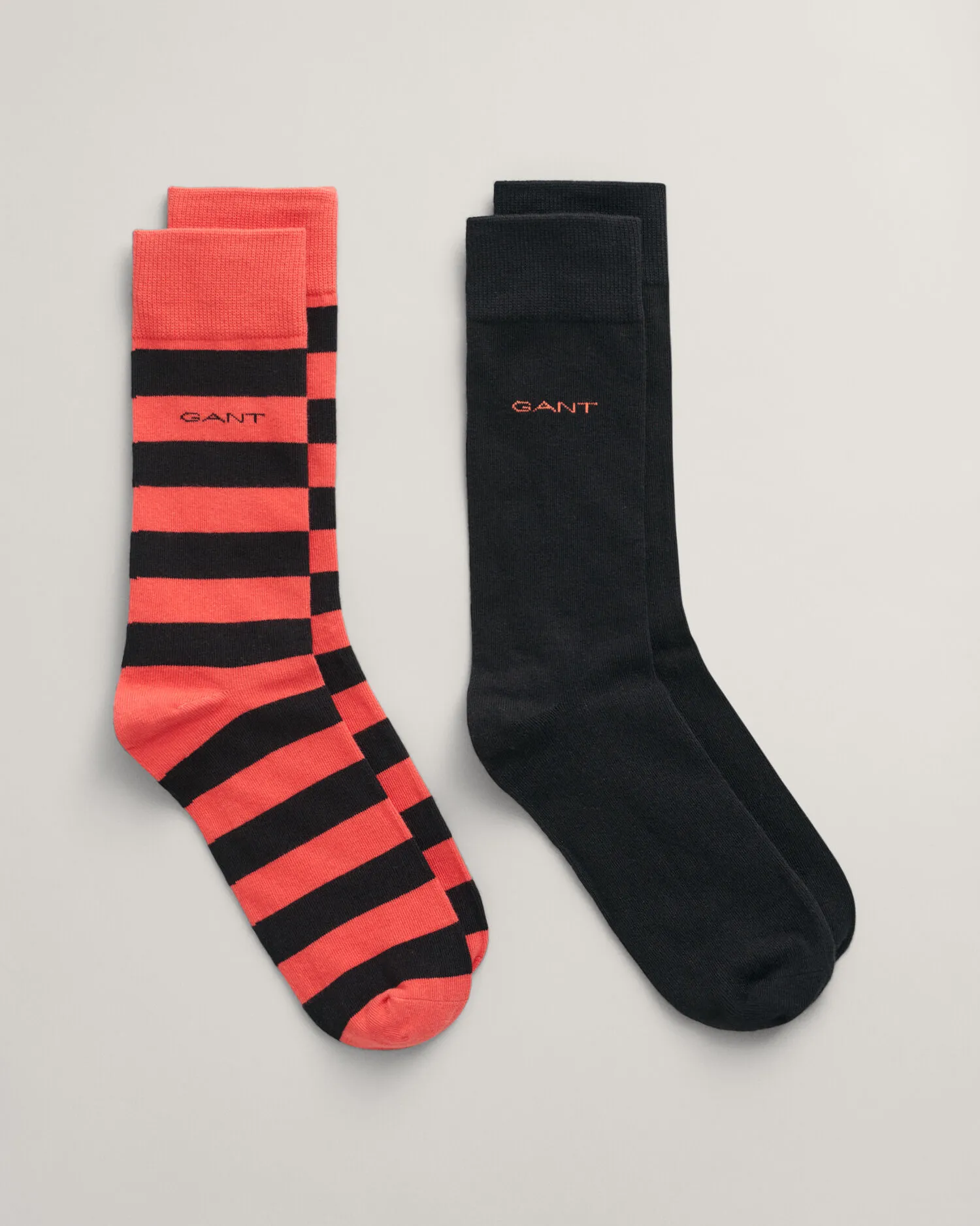 Two-pack of plain and wide-striped socks